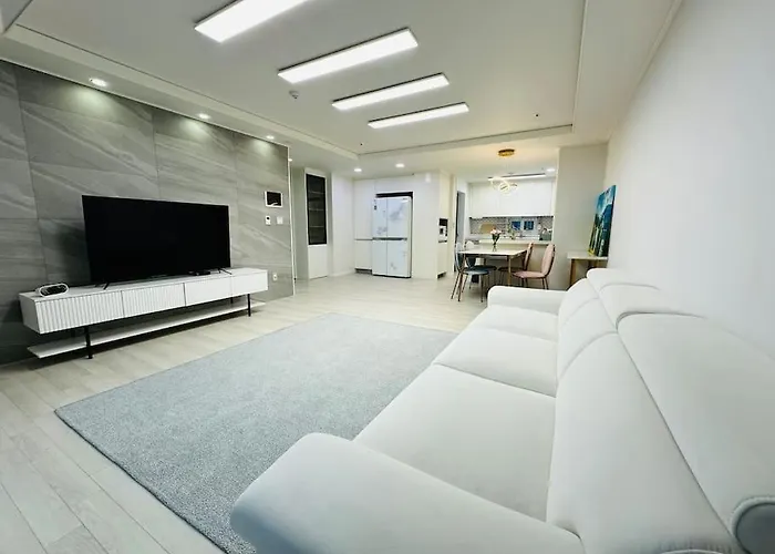 Апартаменты Jy House 1 *