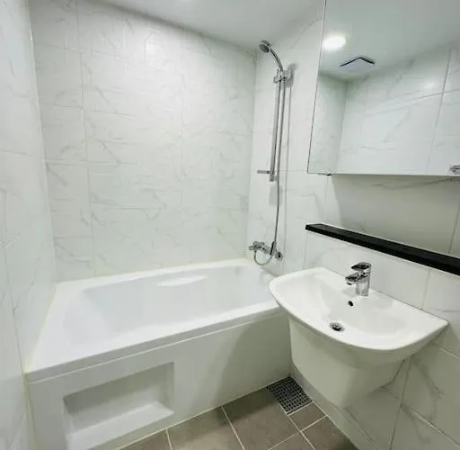Апартаменты Jy House 1 *